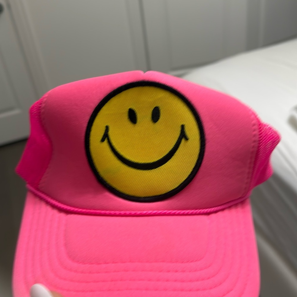 Aviator nation pink hat!